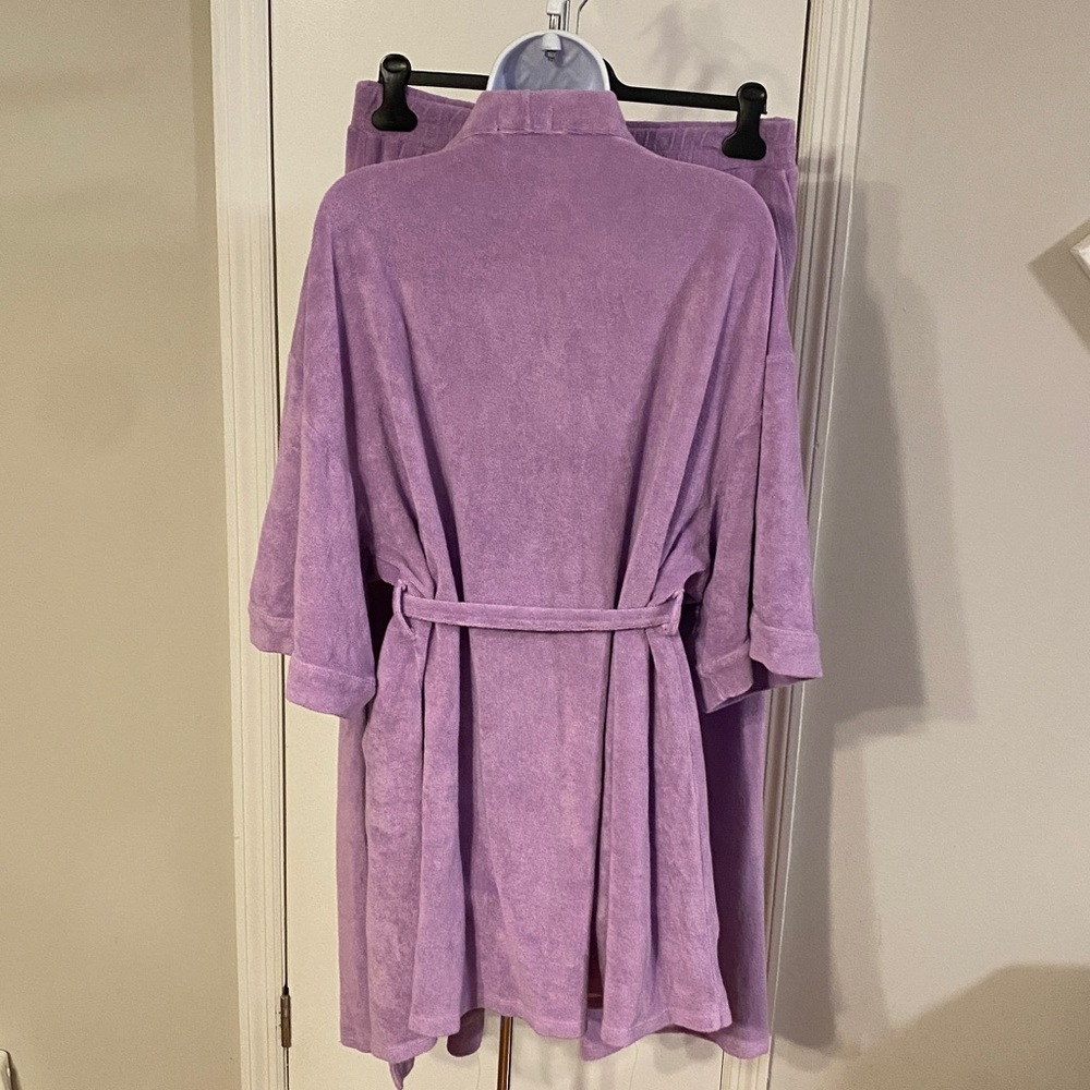Monrow Robe & Lounge Pants Set - Picture 5 of 12